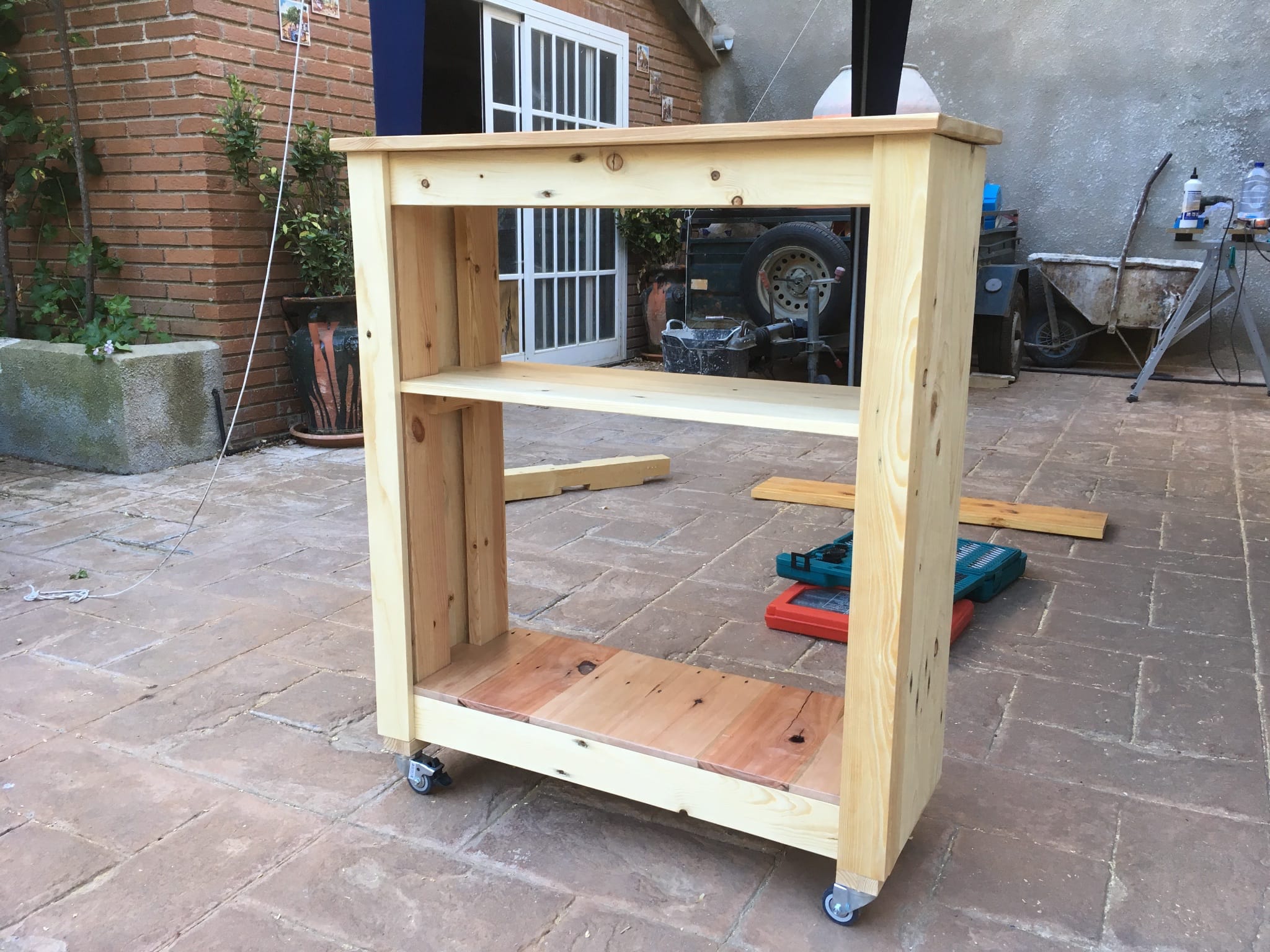 Finished build after sanding and varnishing